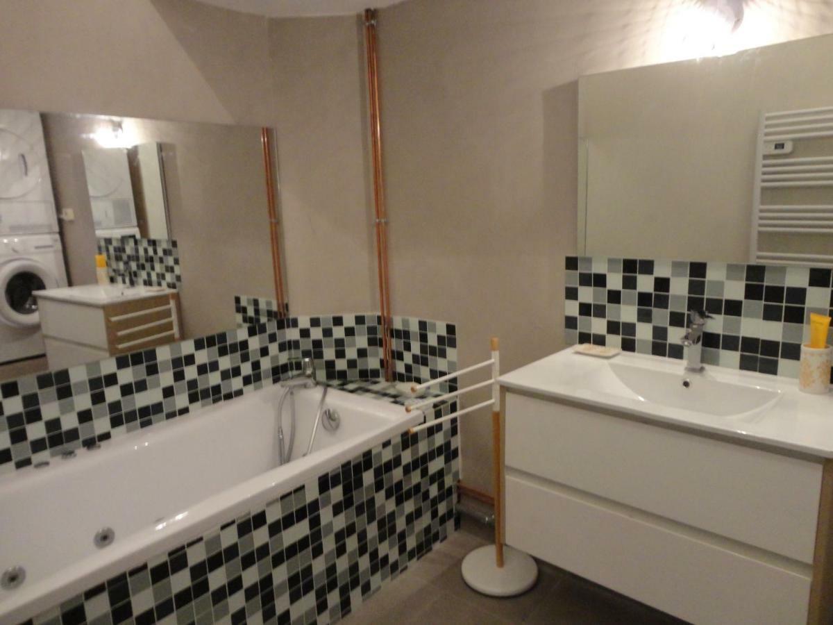 Mistral Apartment Carcassonne Bagian luar foto